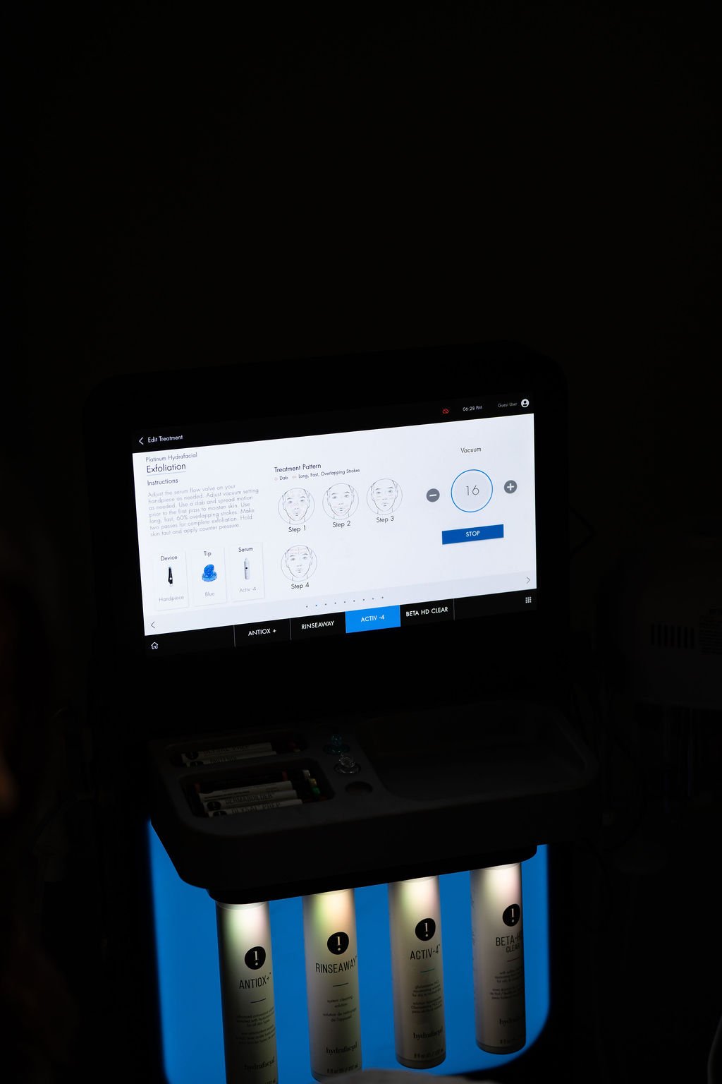 HydraFacial machine with illuminated ANTIOX+, RINSEAWAY, ACTIV-4 and BETA HD CLEAR serum cartridges